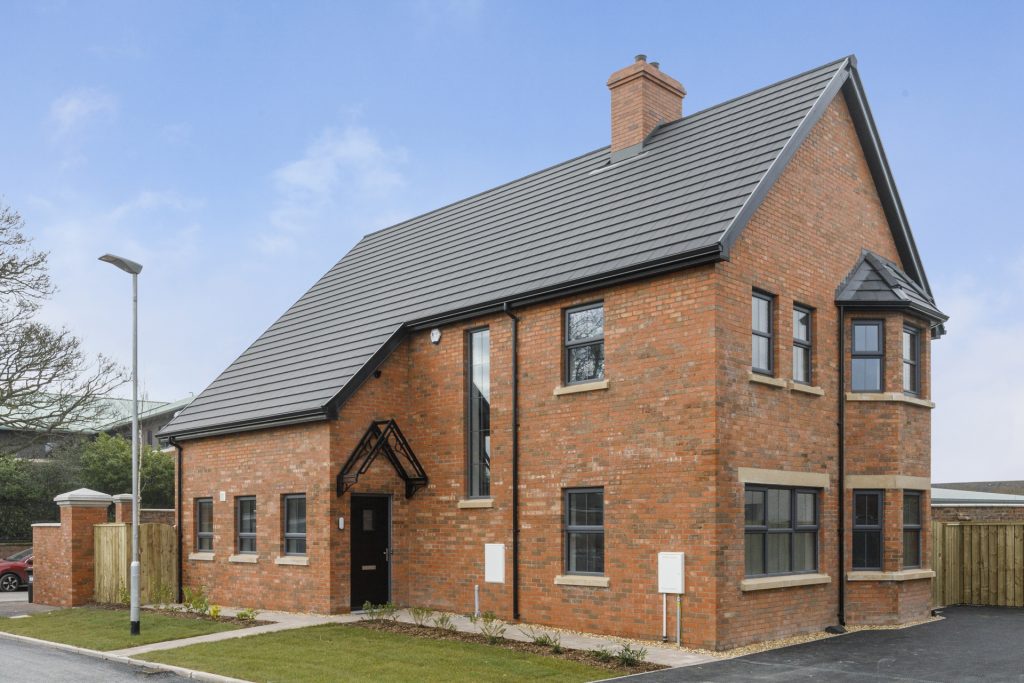 Annadale Hall, Belfast, BT7 3JJ Deramore Development